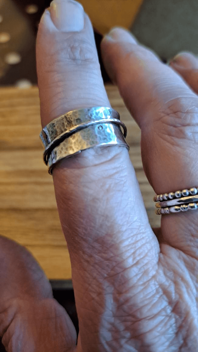 Sterling silver spinner ring (dots) 