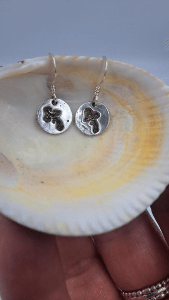 Fungi drop earrings 