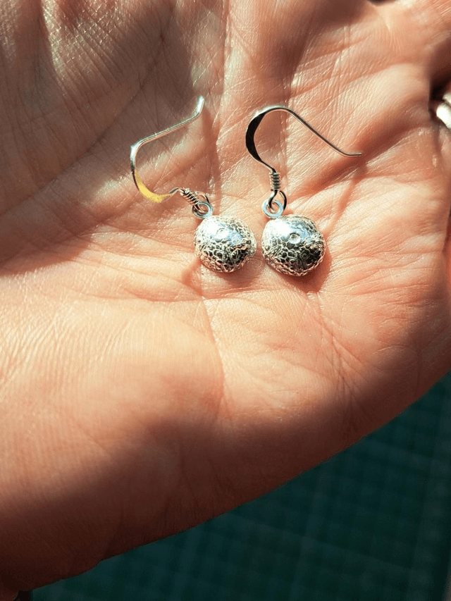 Sea urchins drop earrings 