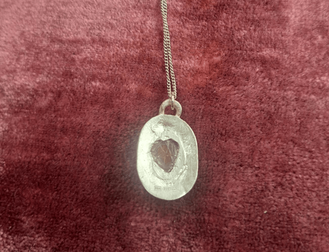 Pink agate silver pendant 