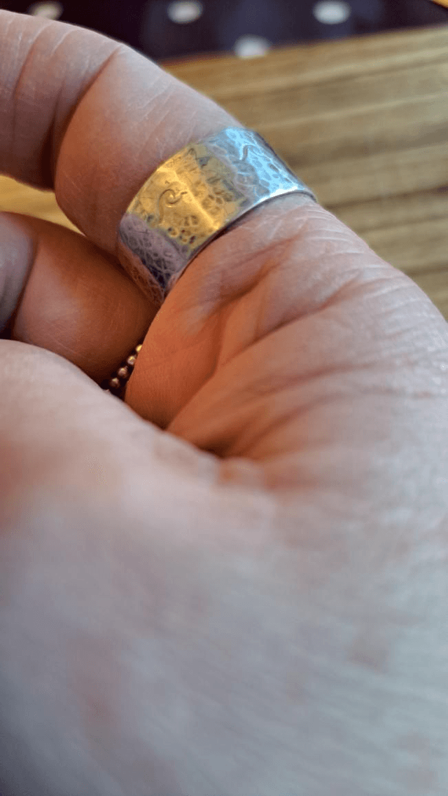 CHUNKY SILVER WAVE RING