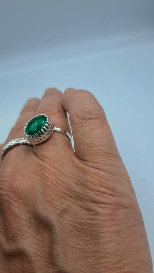 Spring green ring 