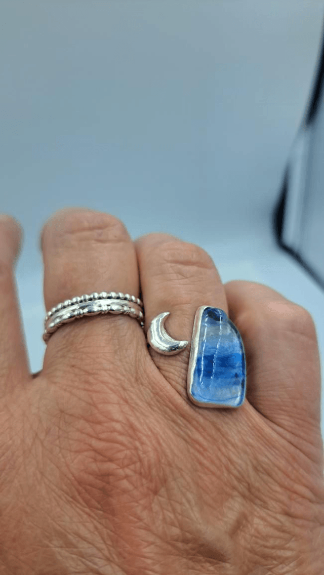 Lunar sea ring