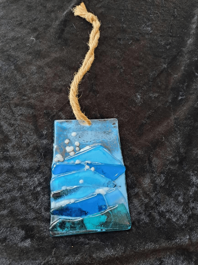 Hanging Waves