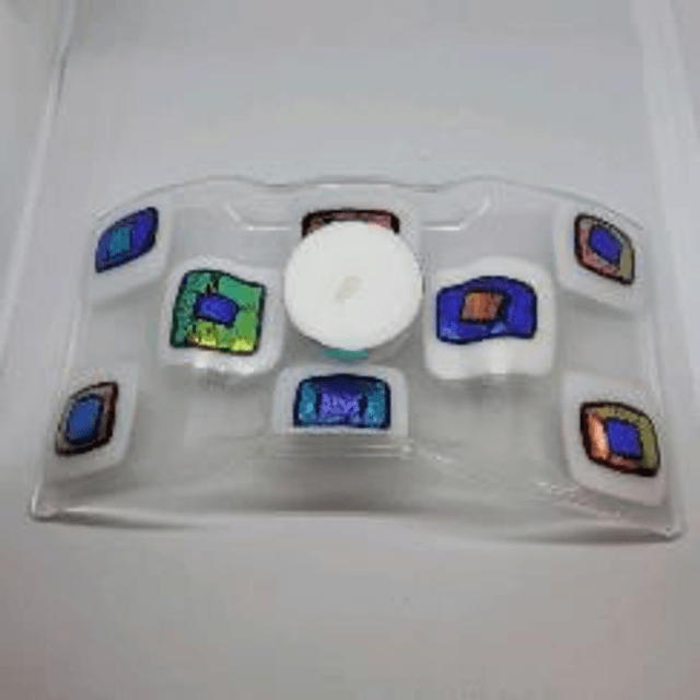 Diachroic highlight holder