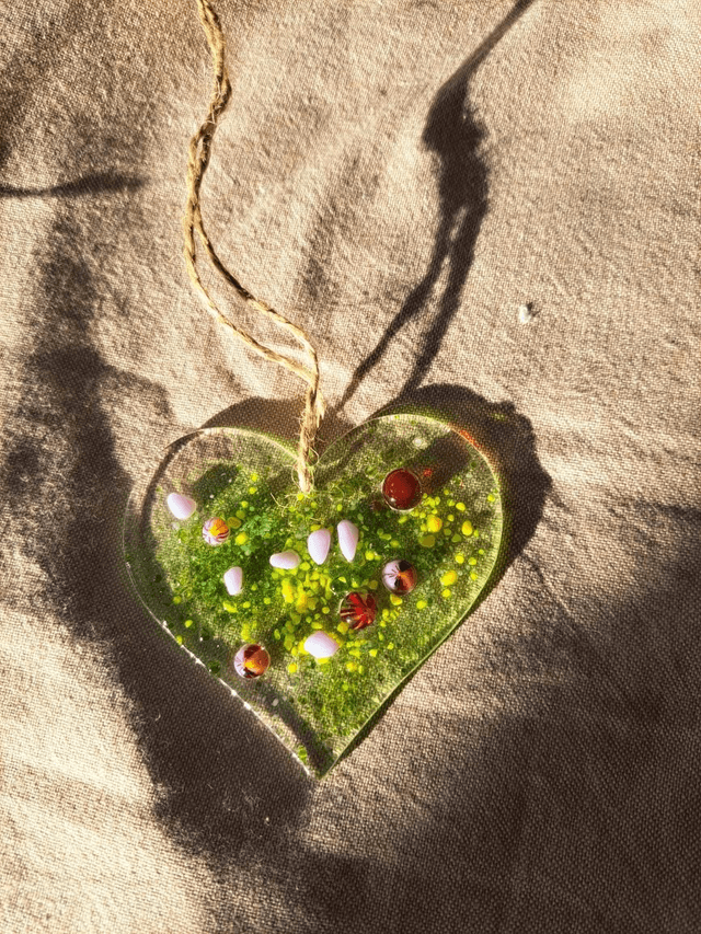floral hanging hearts