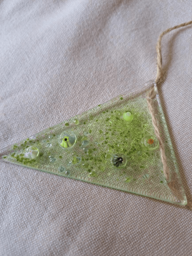 Floral bunting (green)