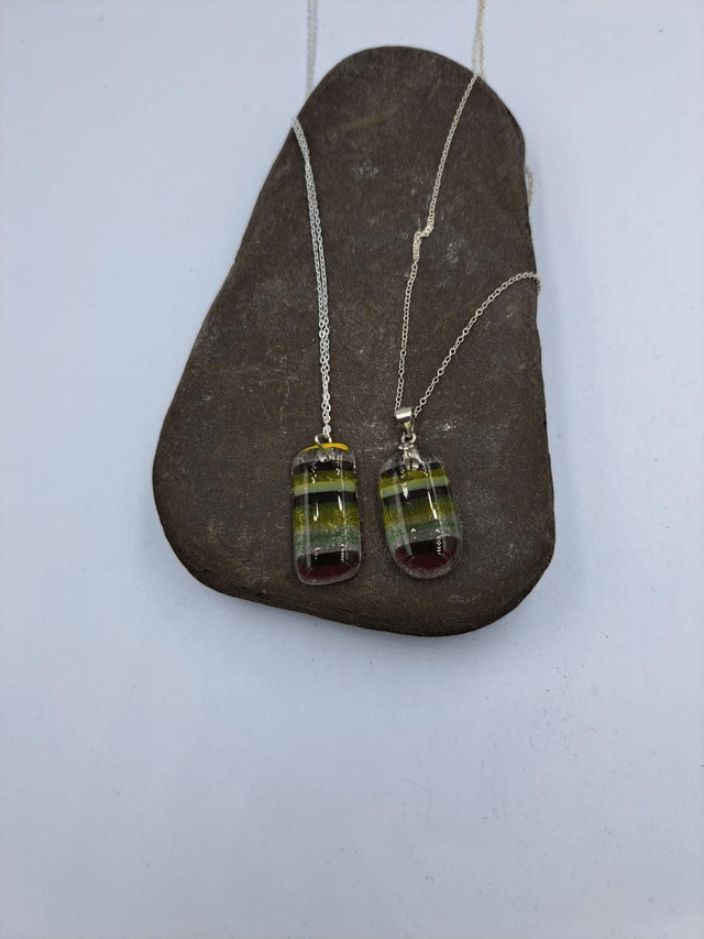 Stringer Strip Plum Pendants (X2)