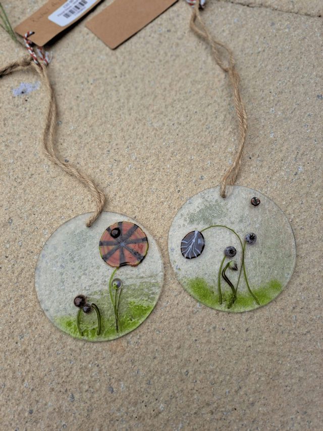 Flower suncatchers (circles)