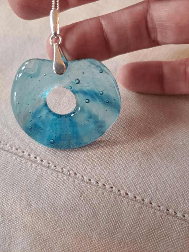 Pot melt, blue pendant with hole