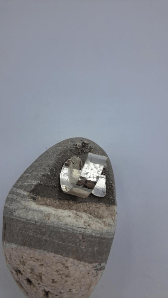 Floral spiral ring