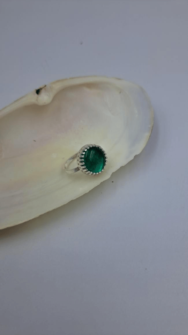 Spring green ring 