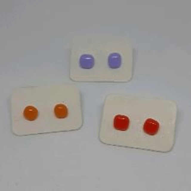 plain studs 