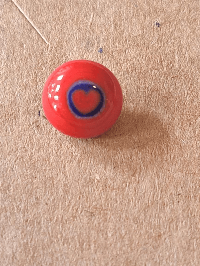Red heart studs