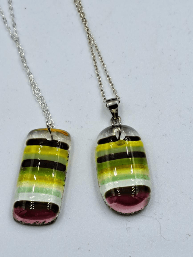 Stringer Strip Plum Pendants (X2)