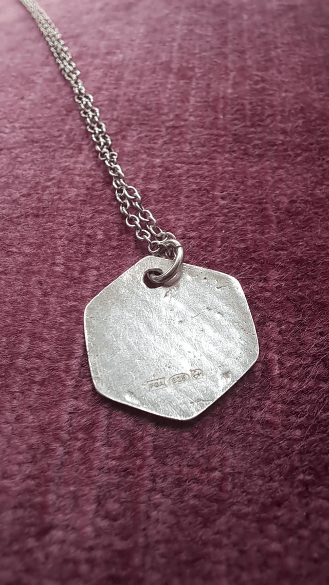 Hexagonal Detail Silver Pendant 