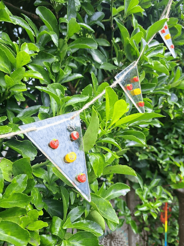 Strawberry & lemon bunting