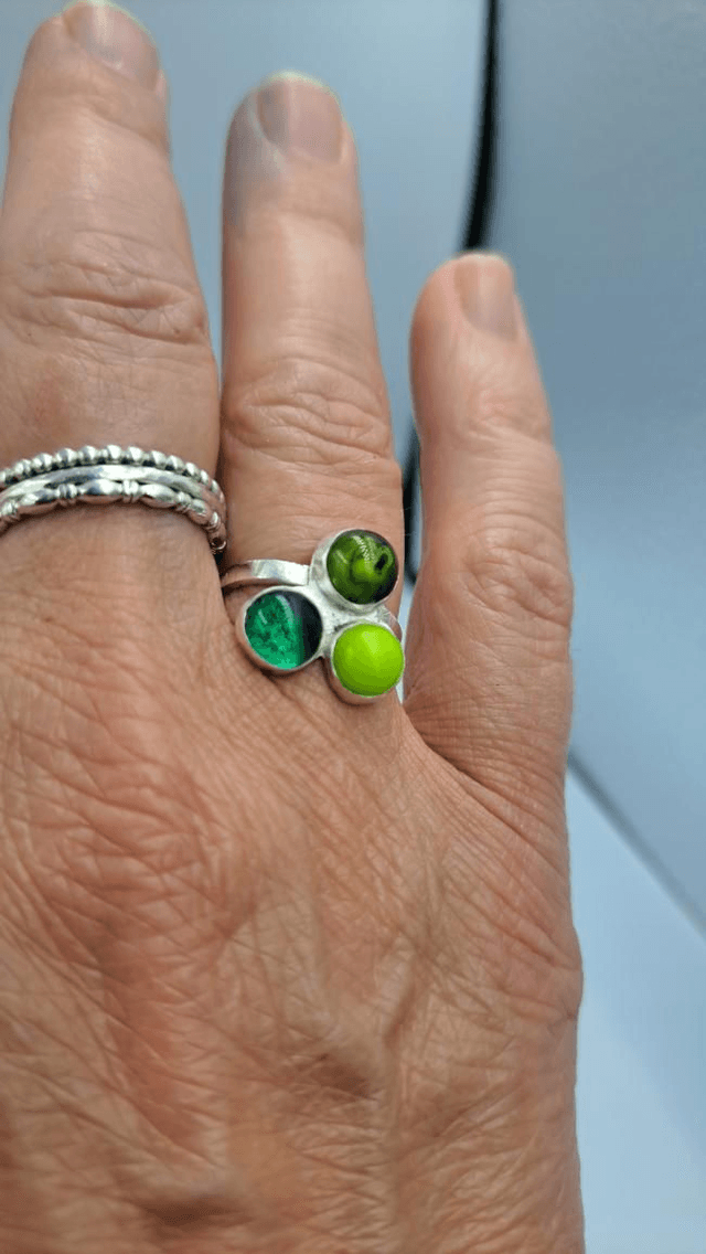 Triple green ring 
