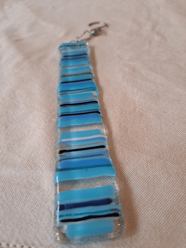 Blue stringer suncatcher