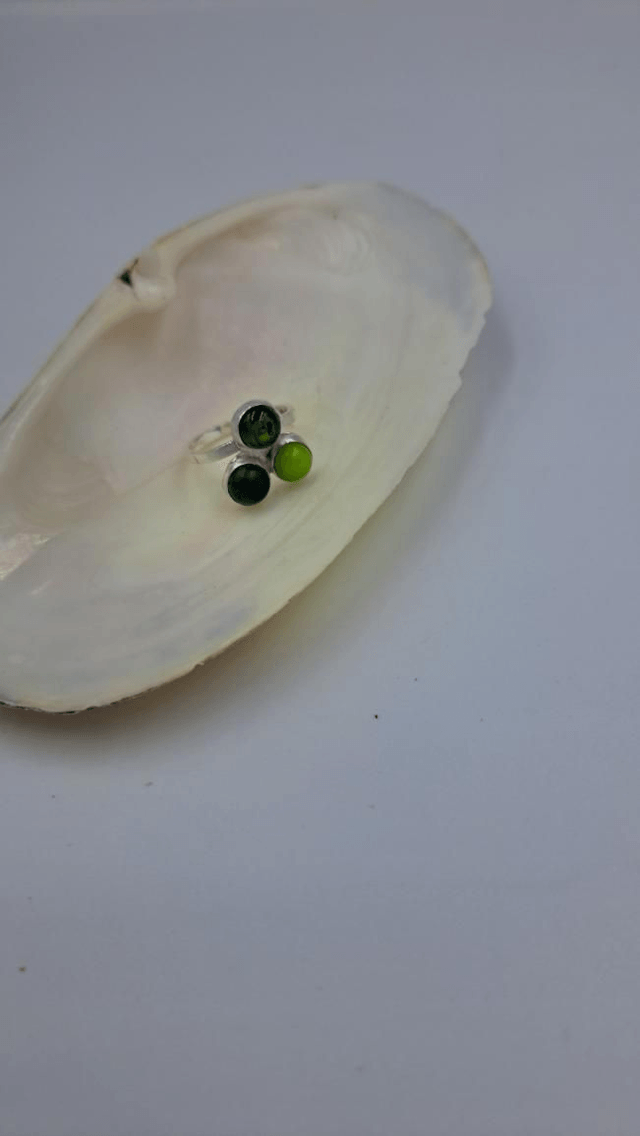 Triple green ring 