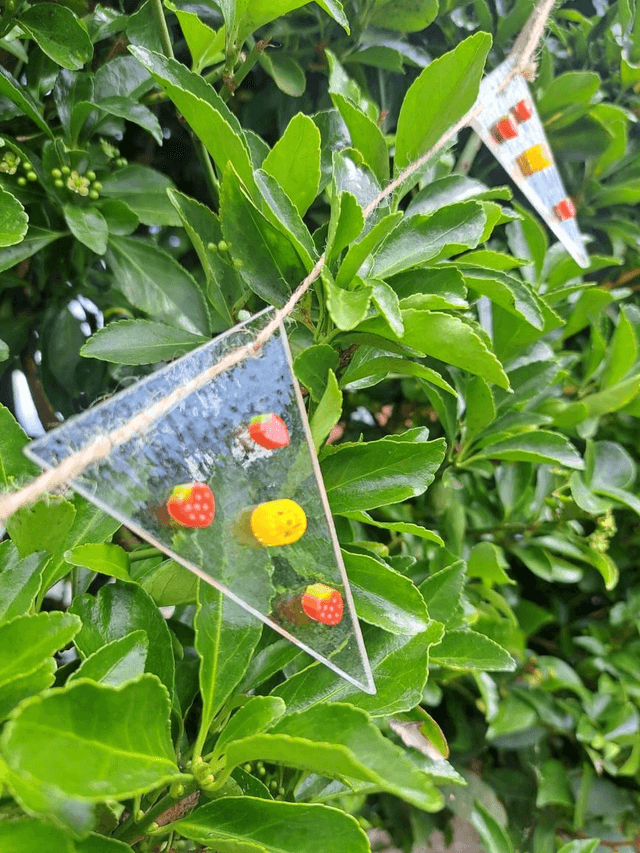 Strawberry & lemon bunting