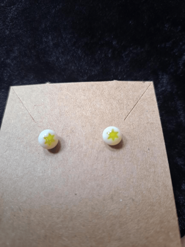 Yellow star studs