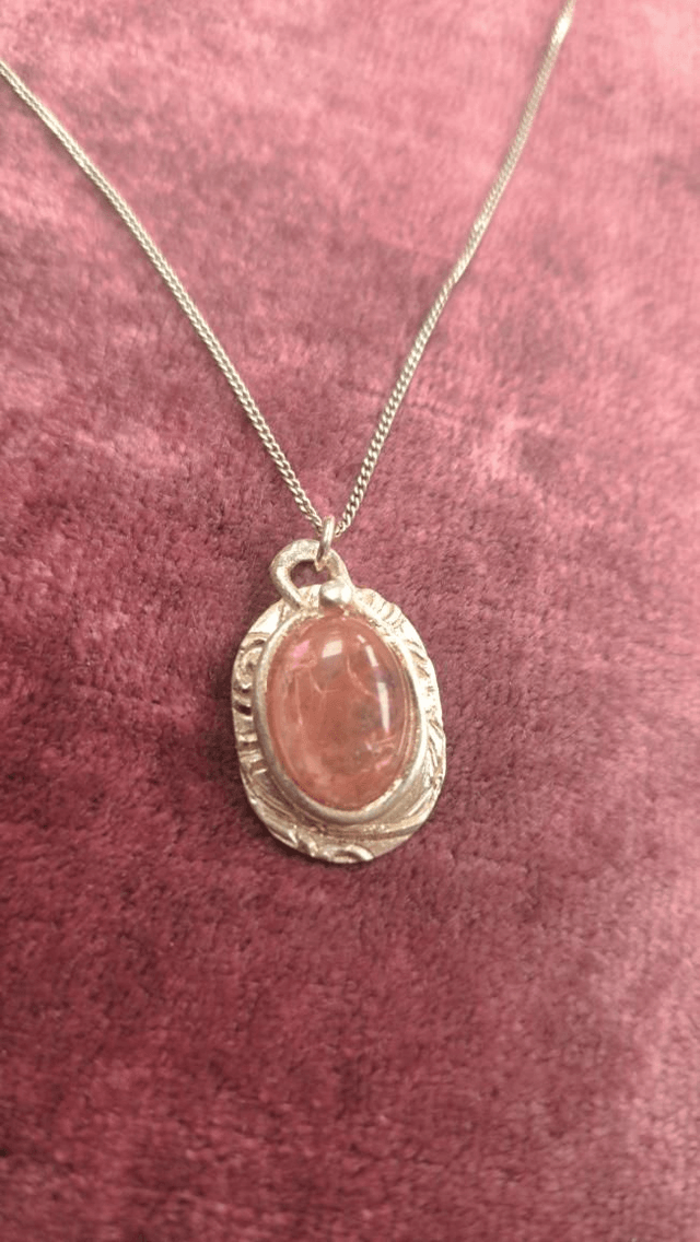 Pink agate silver pendant 