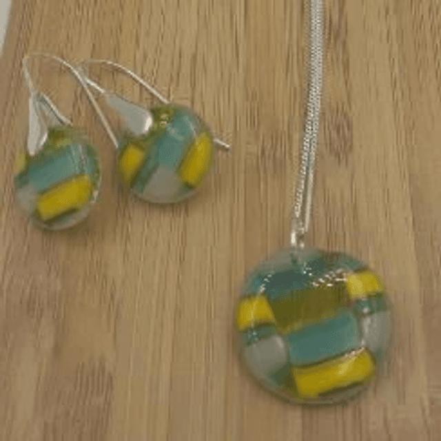 pastel set of jewellery 