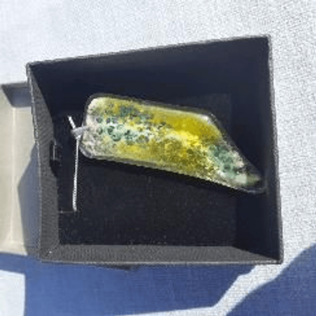 Asymmetric pastel pendant 