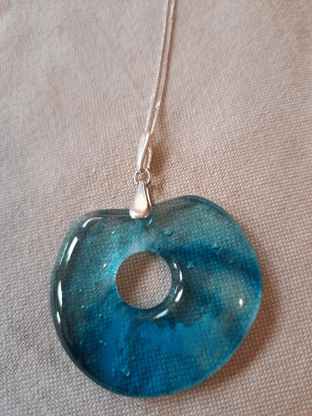 Pot melt, blue pendant with hole