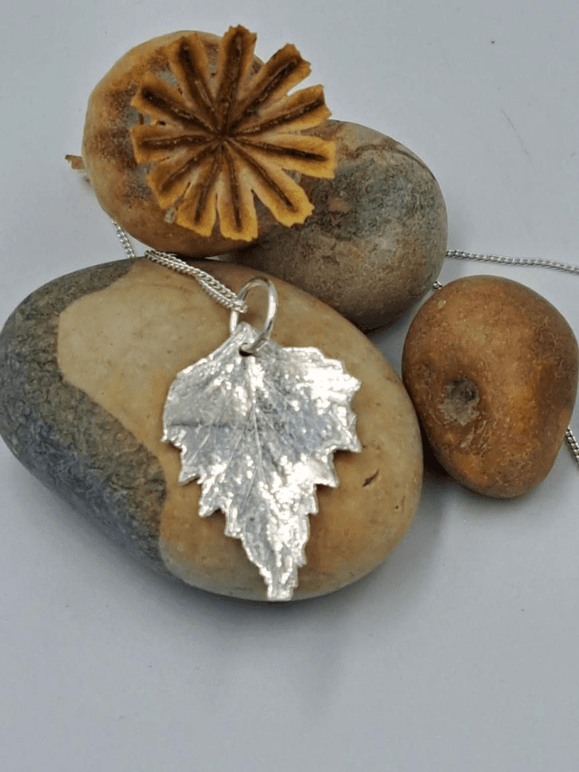 Silver Leaf Pendant 